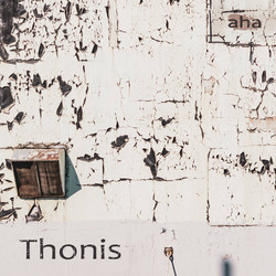 Thonis